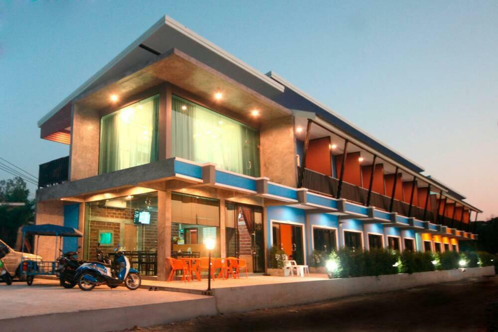 The Aireen Hotel Ао Нанг Экстерьер фото